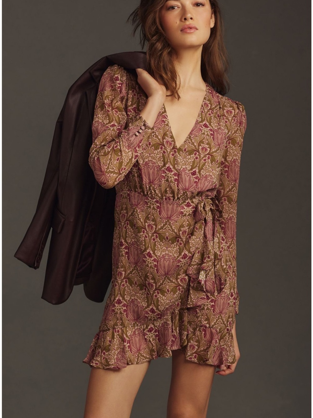 PAIGE × Morris & Co. Bodega Long-Sleeve
Wrap Silk Mini 0144